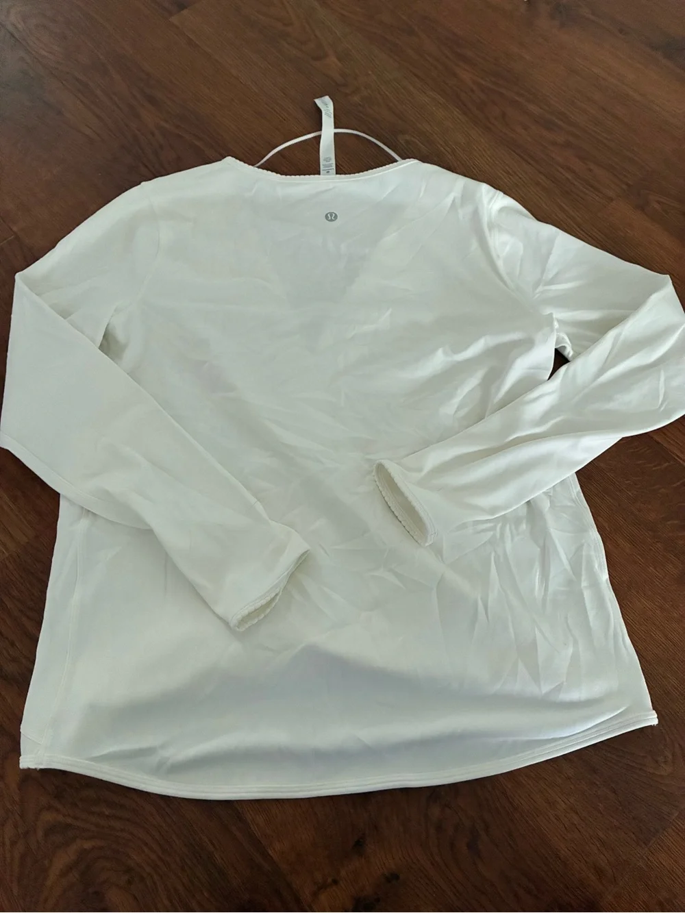 Lululemon Full Freedom Long Sleeve size 6